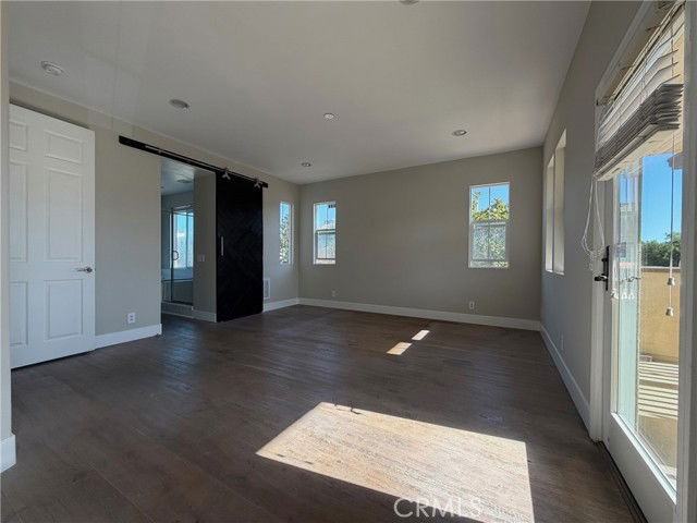 1443 Georgia St - Photo 4 of 5