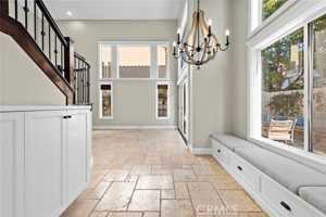 featured image of 802 Carnaros