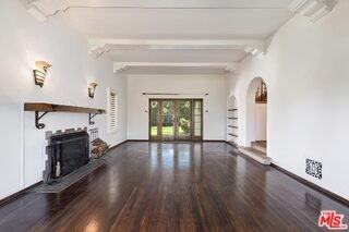 1304 San Vicente Blvd - Photo 2 of 8