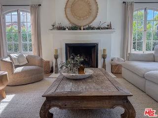 316 S Wetherly Dr - Photo 2 of 6