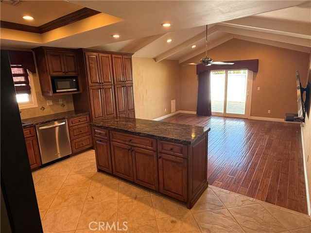 20002 Tomlee Ave - Photo 7 of 8