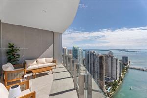 featured image of 300 Biscayne Boulevard Way #4007W