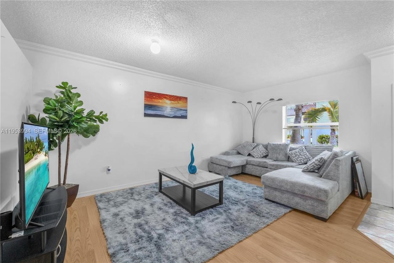 2218 Se 26th Ln #2218 - Photo 2 of 23