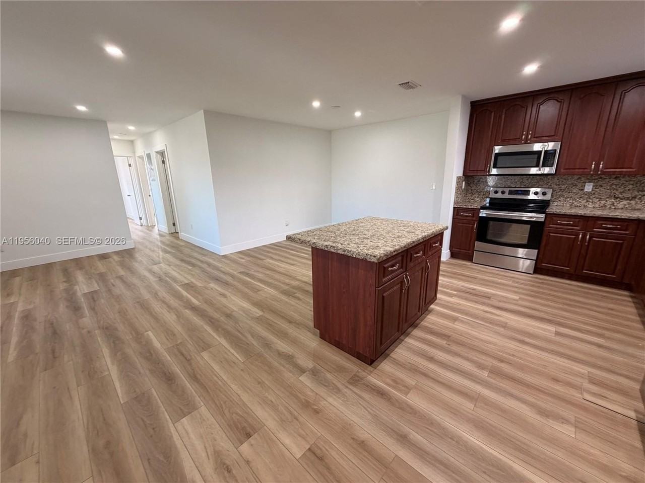 10854 Sw 141st Ln - Photo 6 of 19