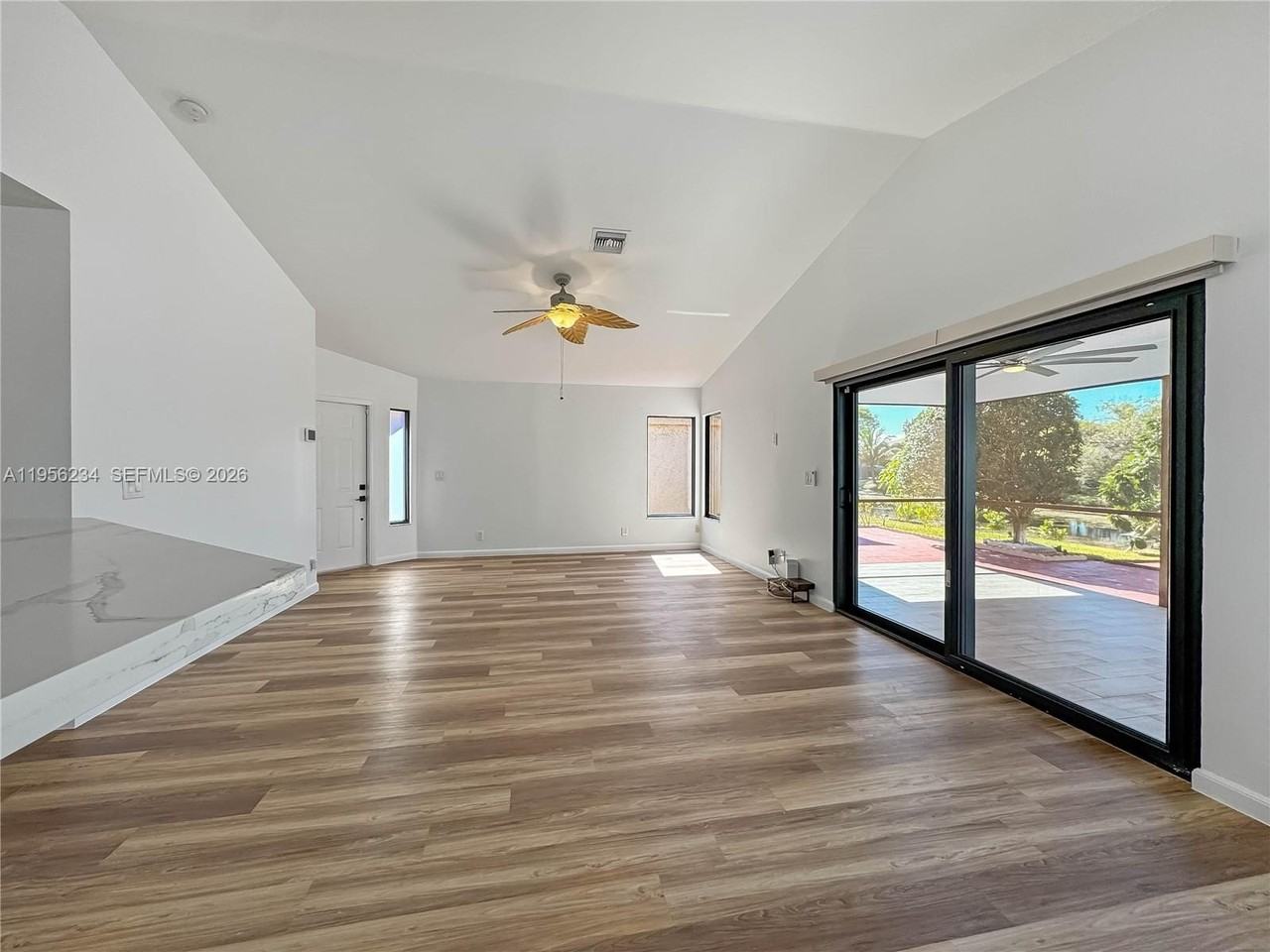 2261 Nw 34th Ter - Photo 5 of 28