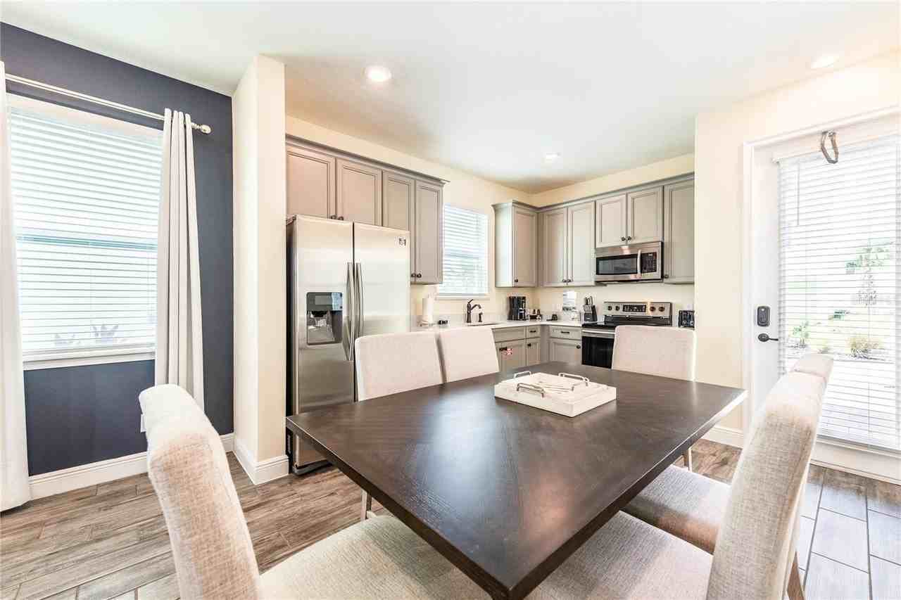 2952 Salted Rim Rd - Photo 4 of 50