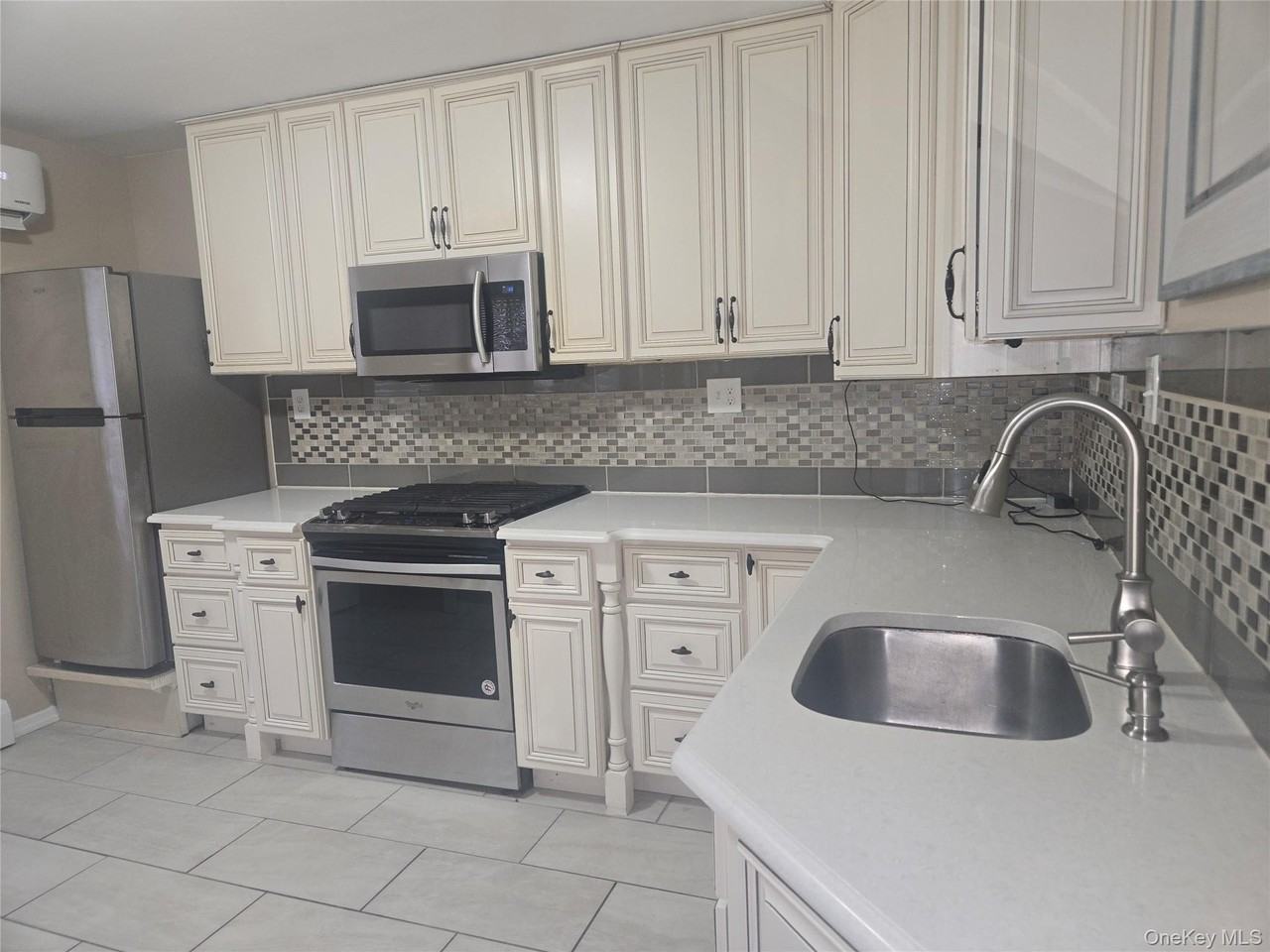 19 Cardinal Ln - Photo 3 of 20