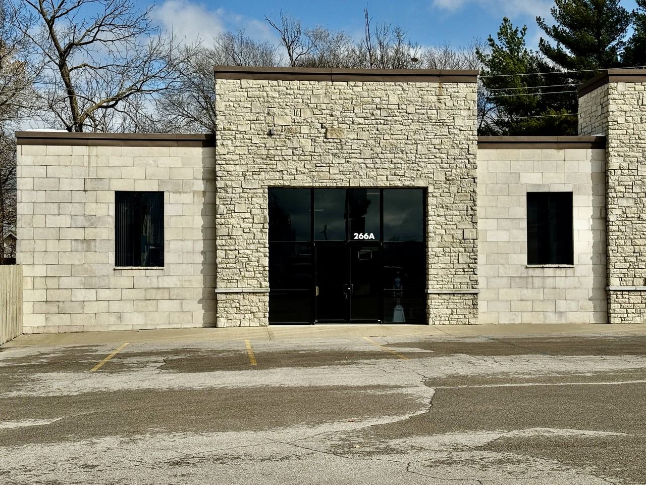 266 S Jefferson Ave #A - Photo 2 of 17
