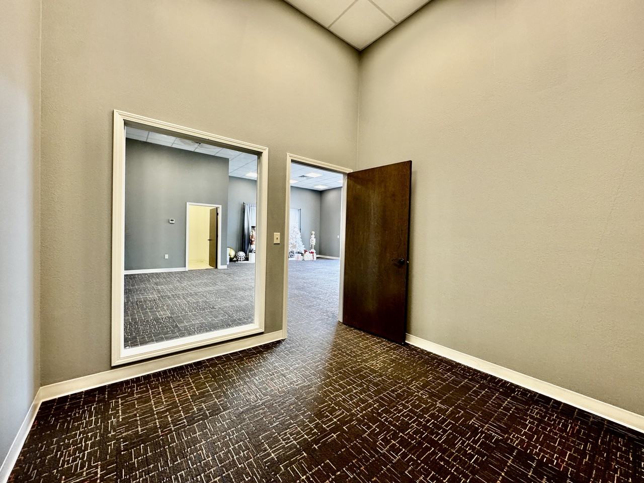 266 S Jefferson Ave #A - Photo 4 of 17