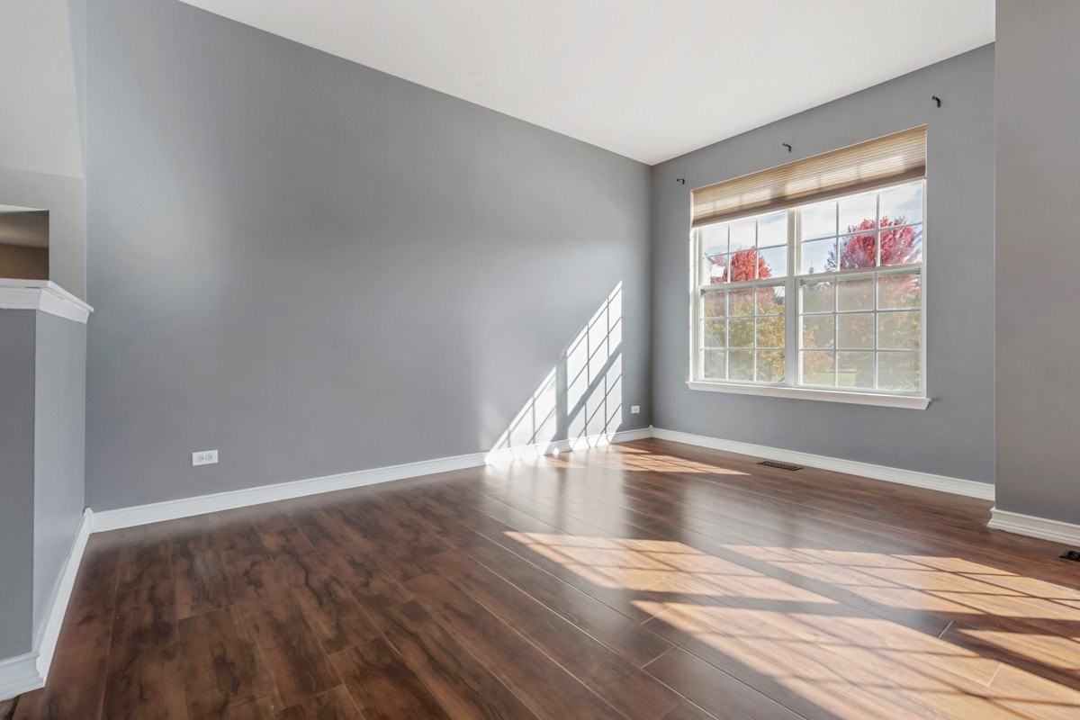 2260 Hudson Cir - Photo 5 of 26