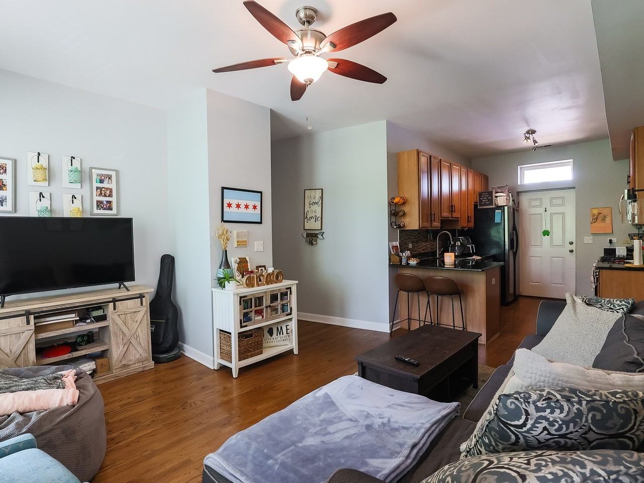 2010 N Spaulding Ave Apt 2 #2 - Photo 4 of 15