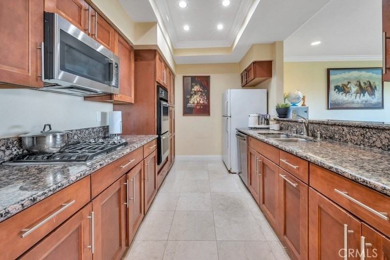 29600 Island View Dr #202 - Photo 3 of 17