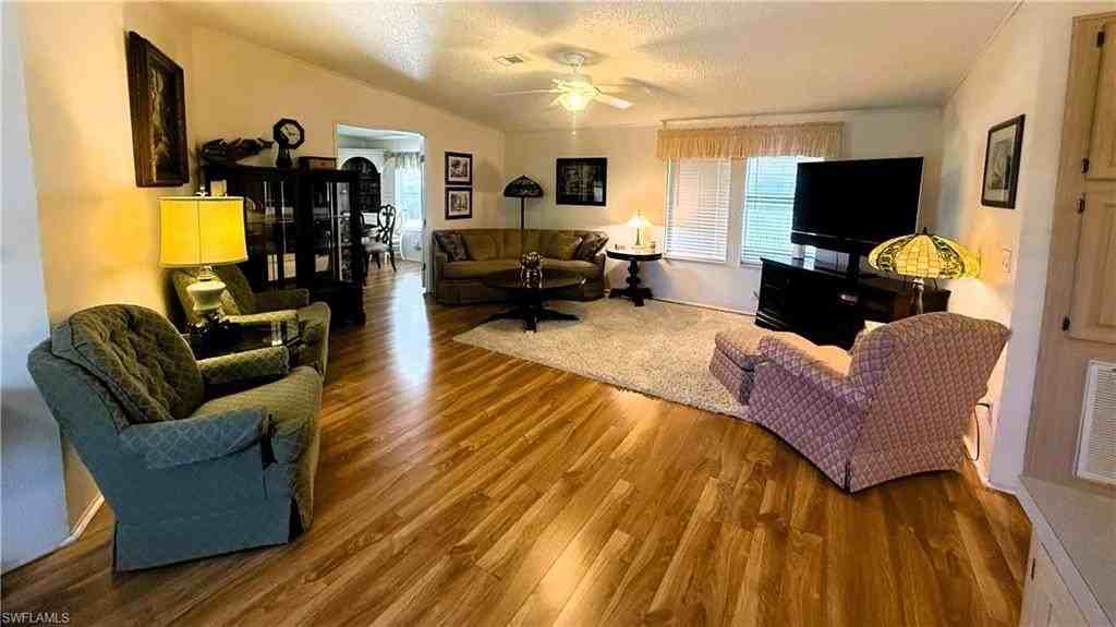 281 Ocean Reef Ln - Photo 6 of 28