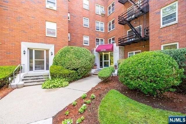 2330 Linwood Ave Apt 4c - Photo 2 of 27