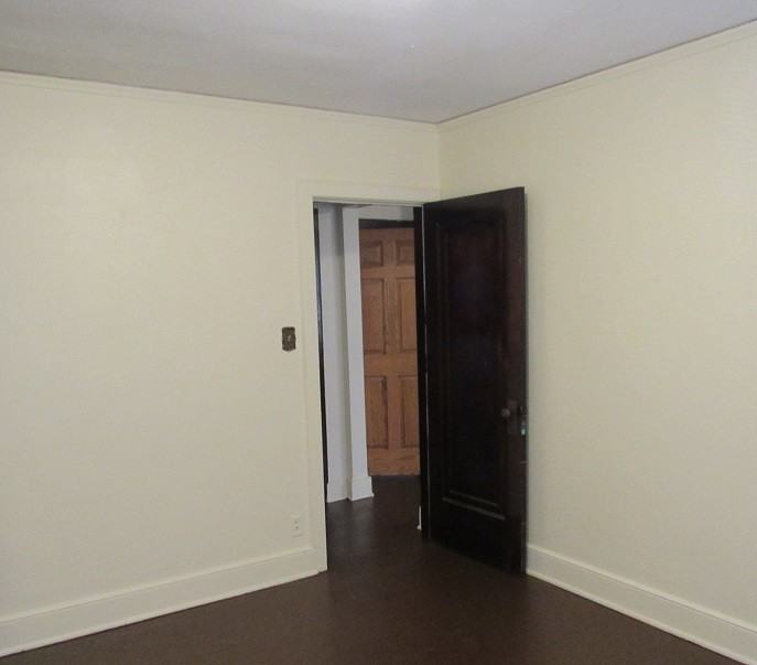 3109 N 38th St #9 - Photo 5 of 6