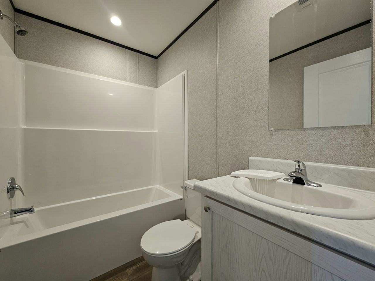 519 Suwanee Dr #2026 - Photo 7 of 10