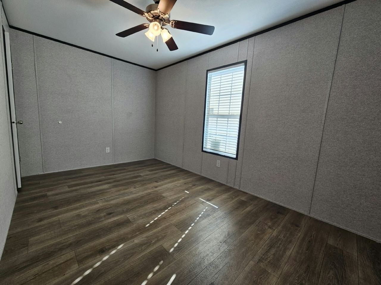 527 Suwanee Dr #2027 - Photo 7 of 10