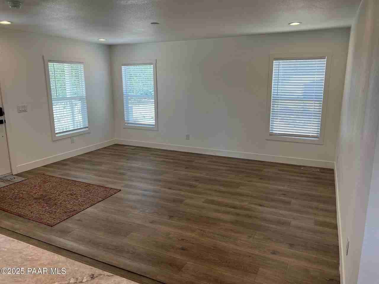 25317 N Lakeside Dr - Photo 7 of 14