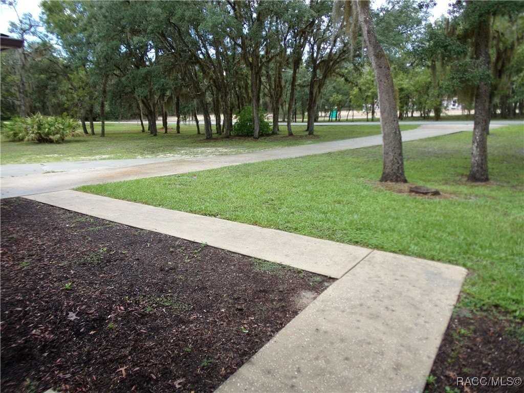 100 E Knightsbridge Pl - Photo 2 of 18