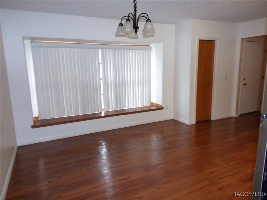 100 E Knightsbridge Pl - Photo 6 of 18