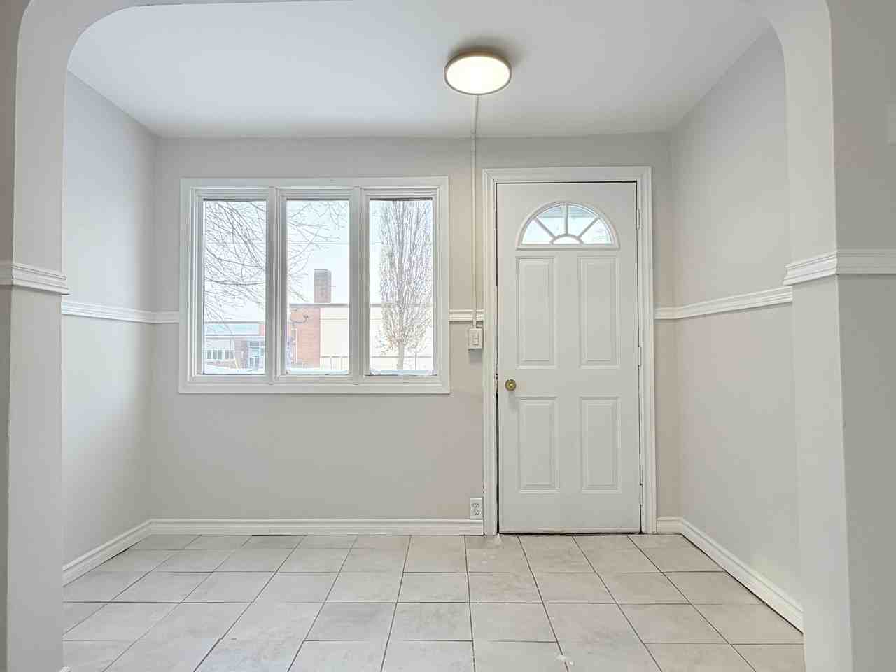 194 Murray St - Photo 4 of 26