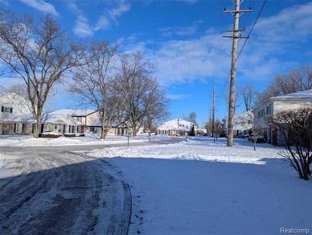 38030 Greenwood St - Photo 3 of 36