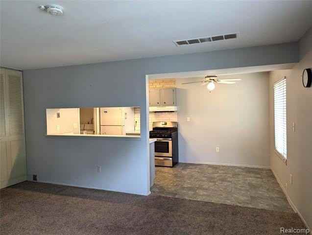 38030 Greenwood St - Photo 5 of 36