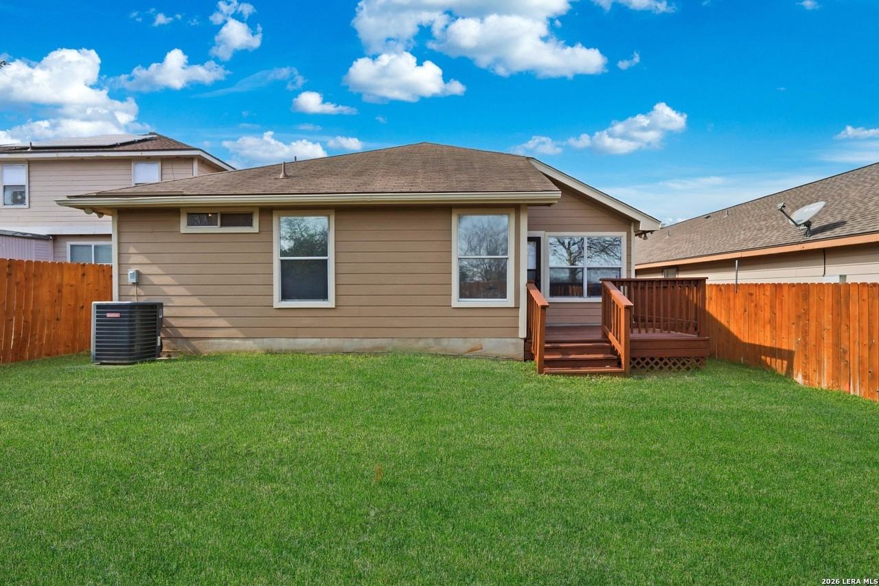 1718 Guilford Ct - Photo 2 of 20