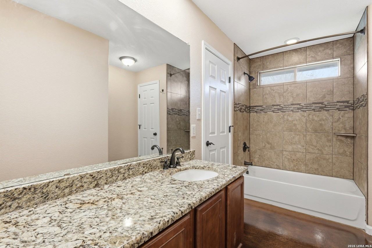 1718 Guilford Ct - Photo 3 of 20