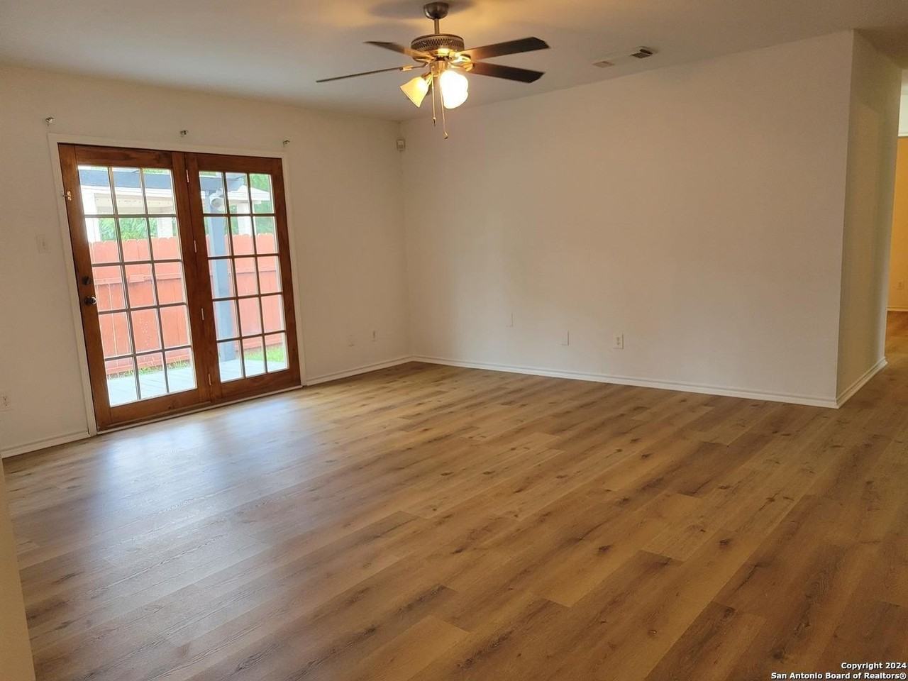 10707 Juniper Pass - Photo 3 of 16