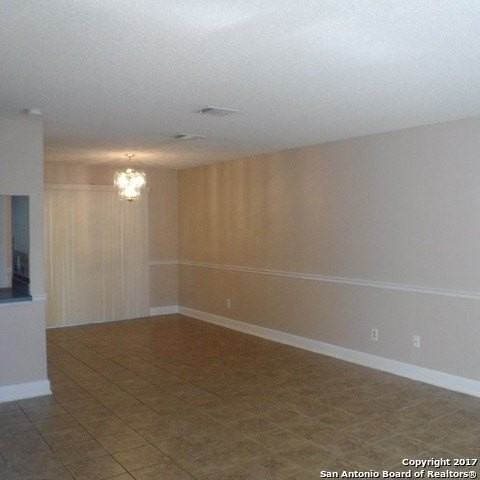 5626 Camry Spgs - Photo 4 of 19