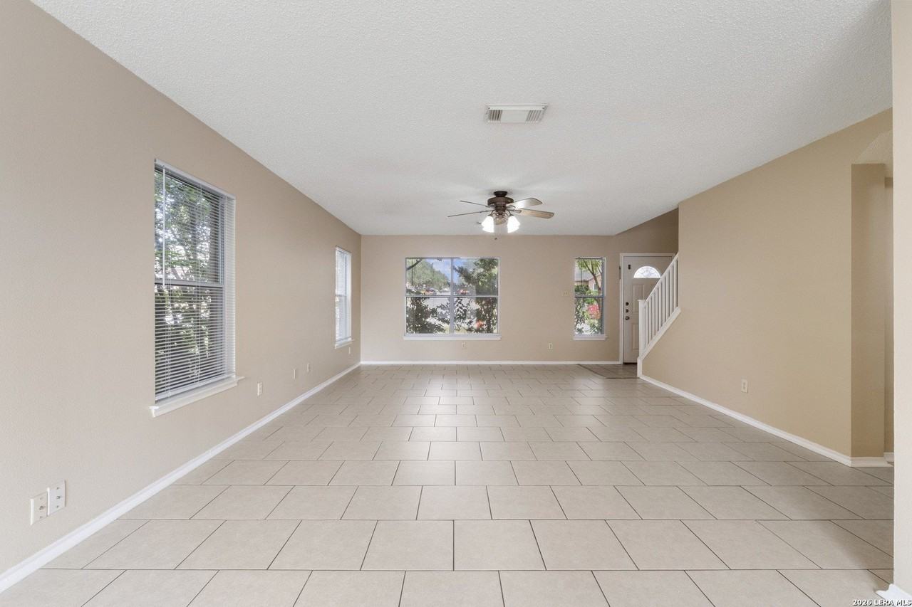 1555 Jasmine - Photo 7 of 31