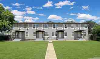 245 Deerwood Dr - Photo 1 of 1