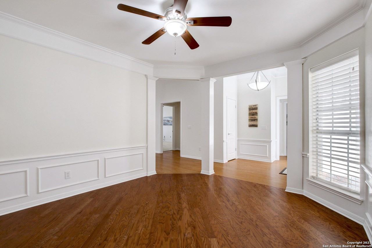 10457 Trailway Oak - Photo 3 of 26