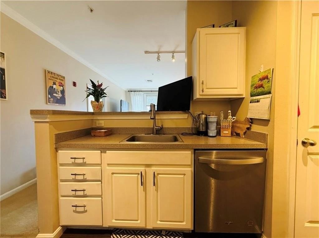 1000 Providence Pl Apt 305 #305 - Photo 2 of 16