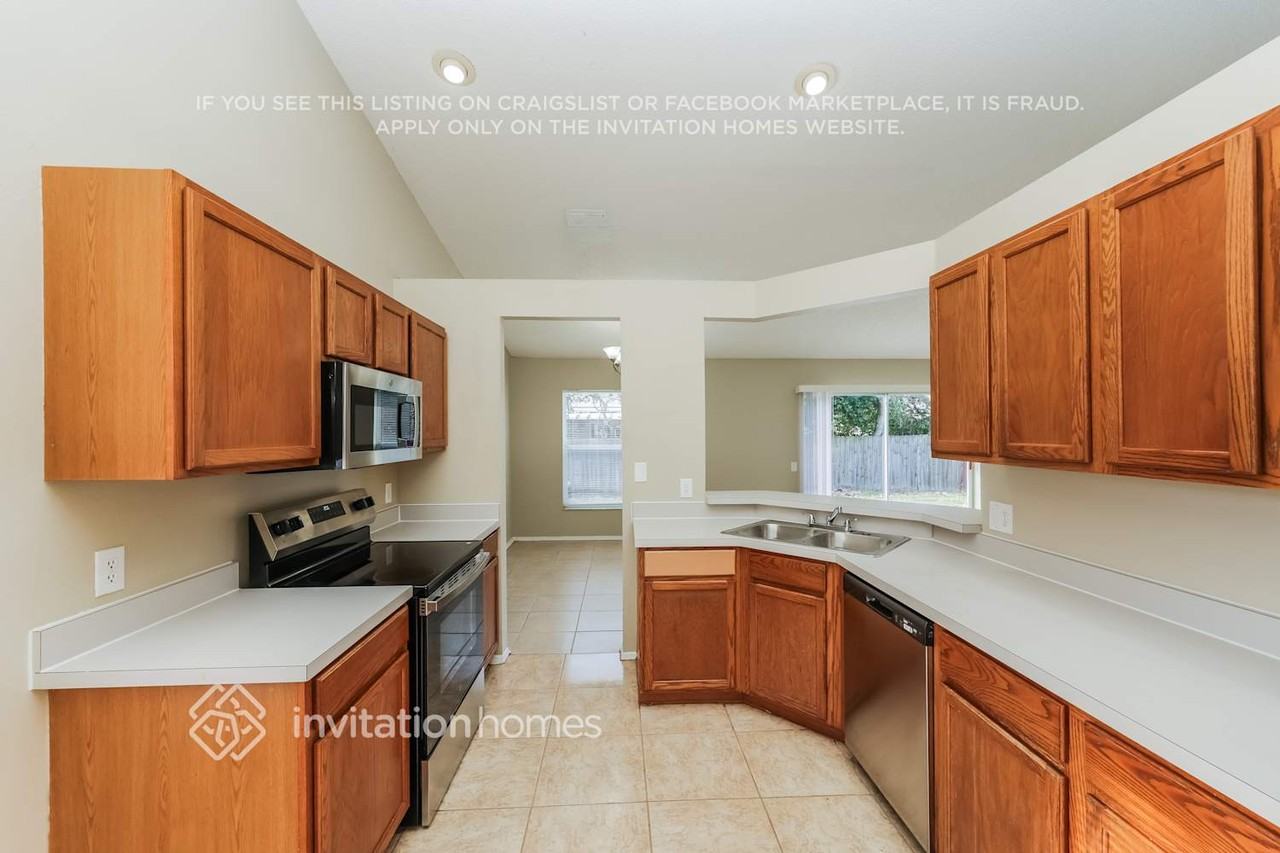 26821 Roseann Pl - Photo 7 of 17