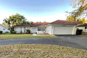 featured image of 10274 Ramblewood Dr