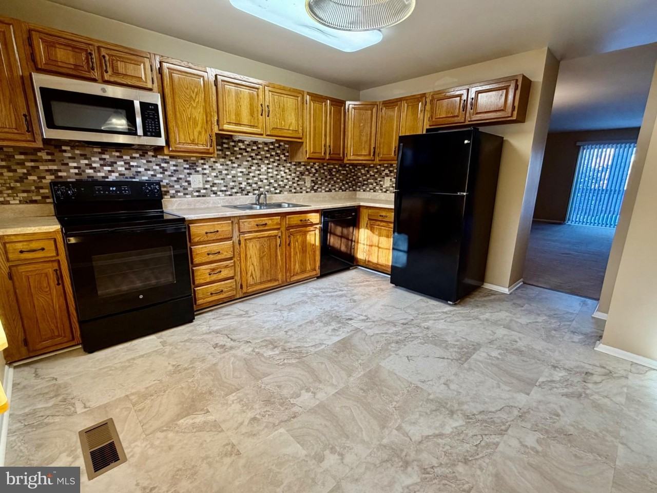 7 Cross Falls Cir - Photo 3 of 19