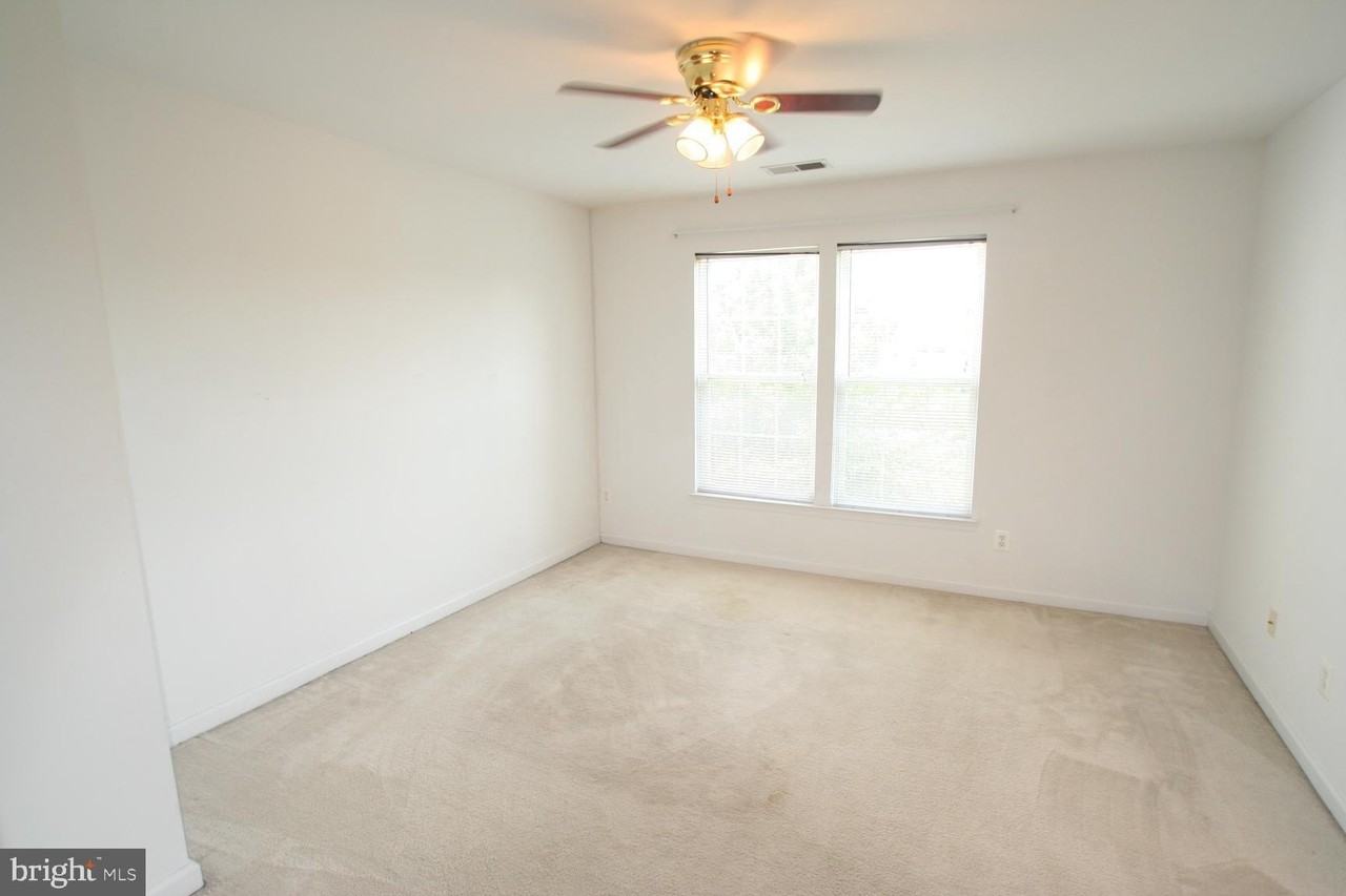 7039 Sauvage Ln - Photo 4 of 21