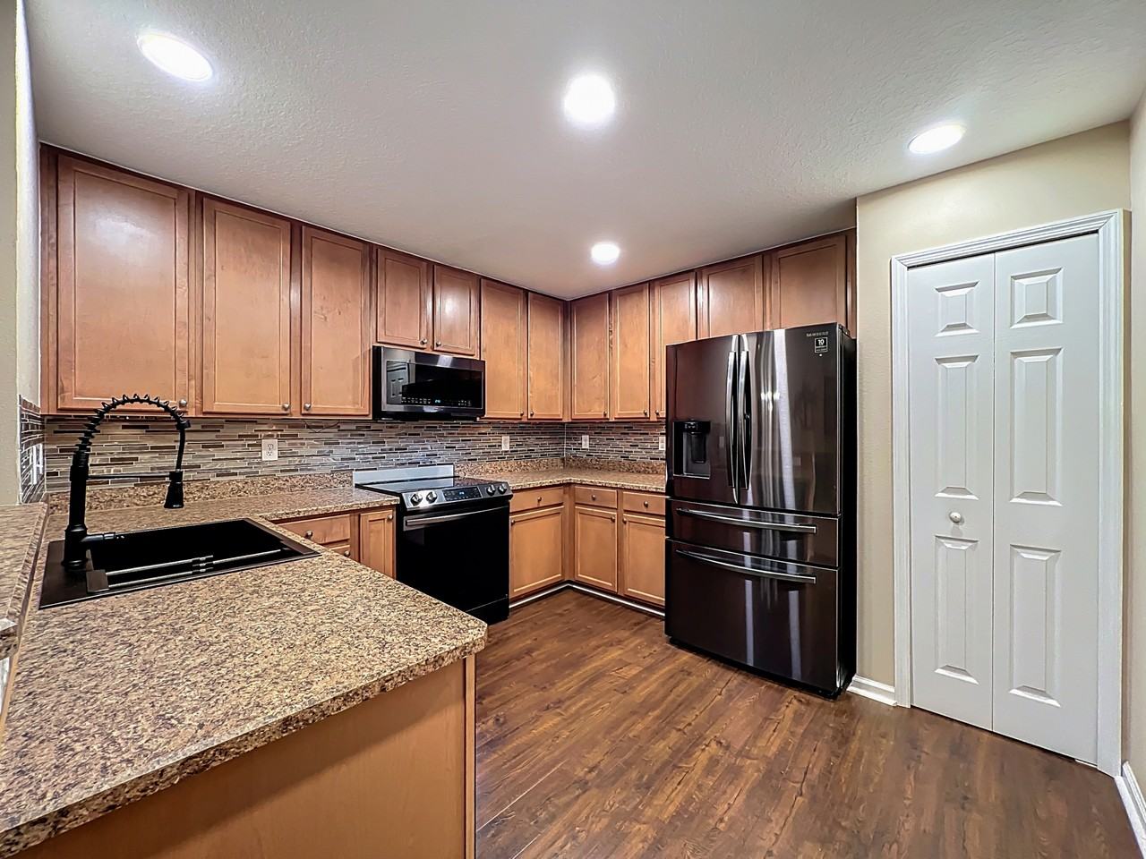 4077 Meander Pl #208 - Photo 6 of 26