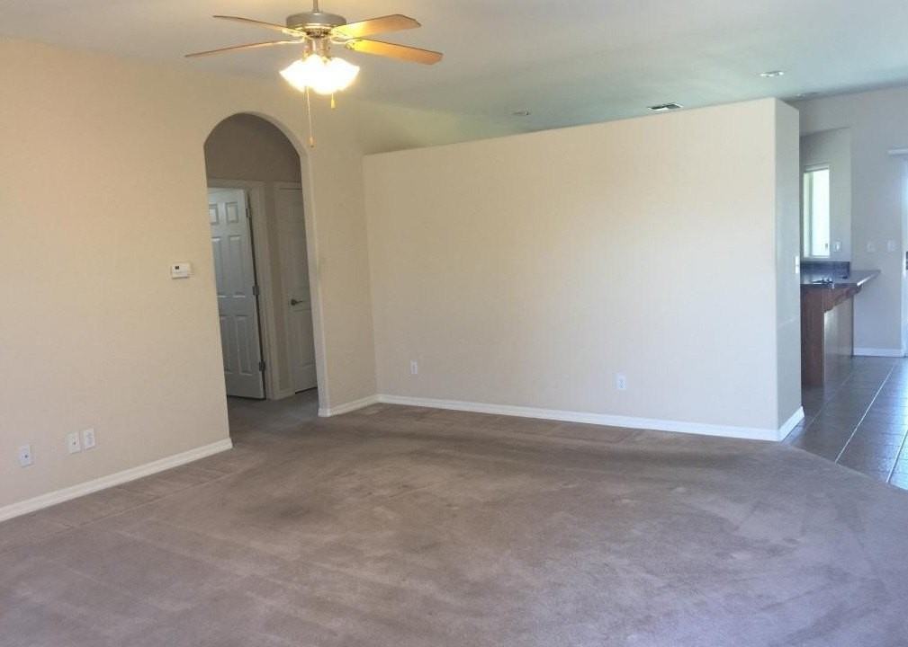 2373 Graystone Dr - Photo 3 of 14