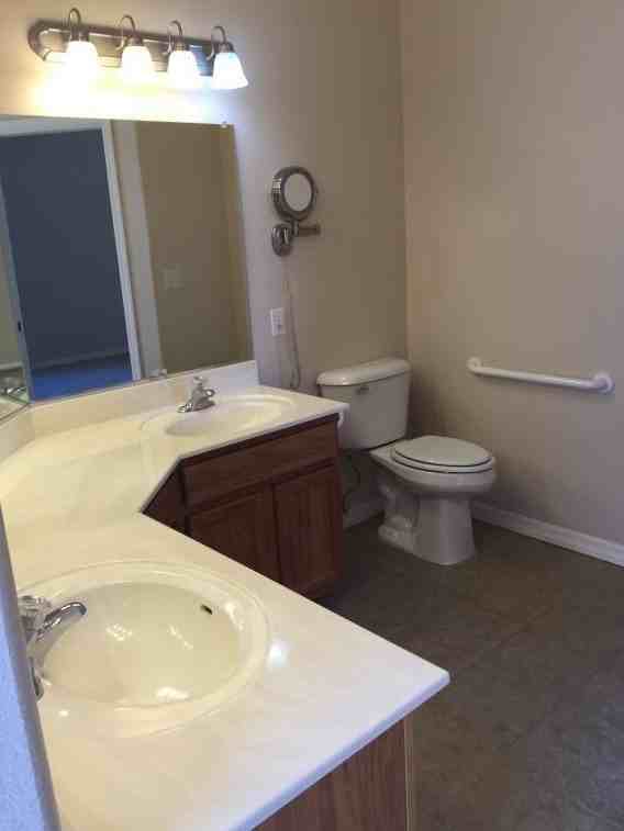 2373 Graystone Dr - Photo 7 of 14
