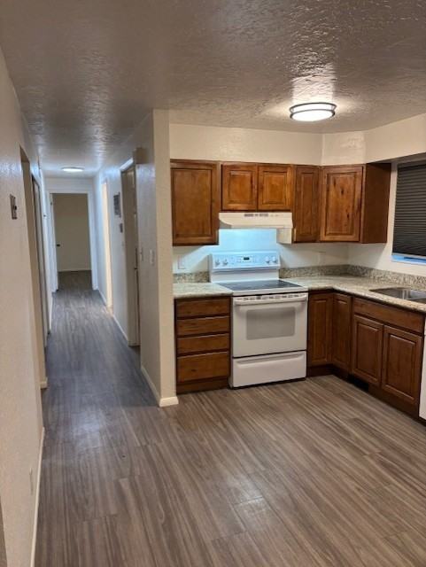 2740 S Imperial St - Photo 2 of 16