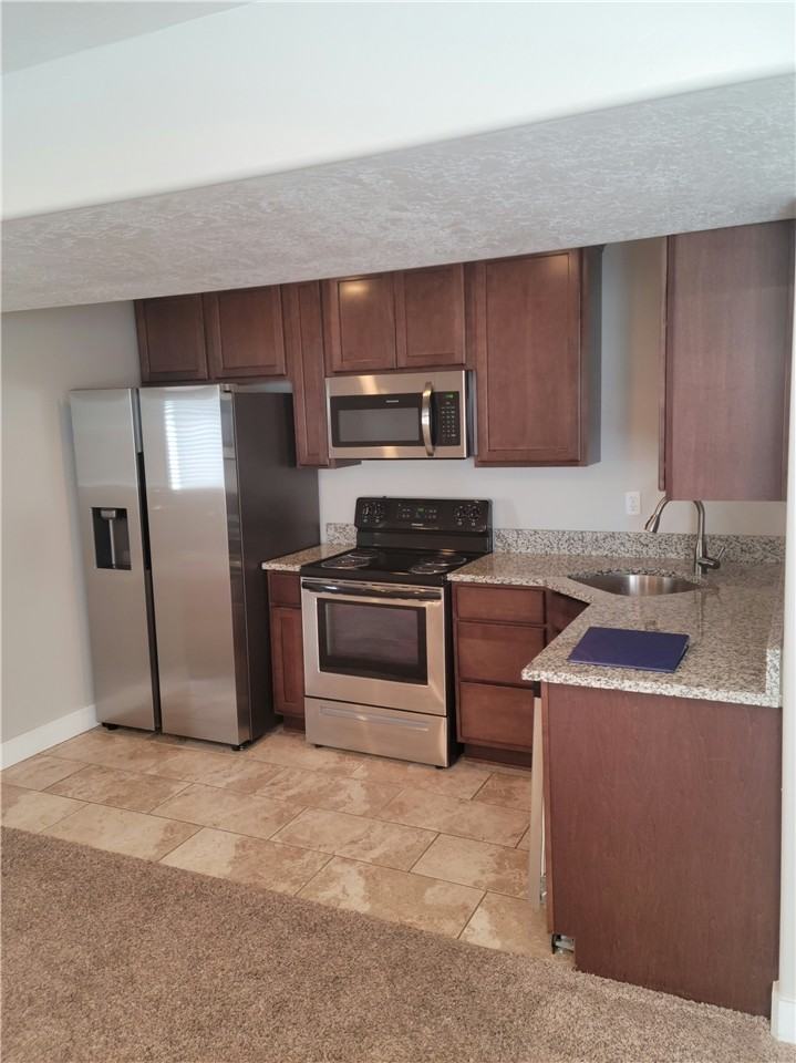 3305 Ws Bsmt - Photo 3 of 17