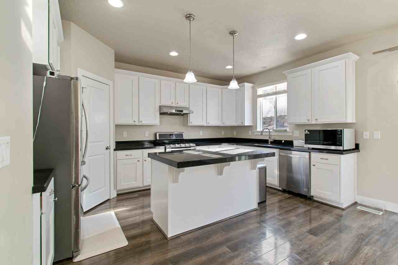 10974 S Eureka Dune Dr #1 - Photo 7 of 37