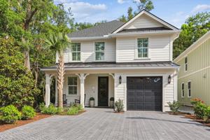 featured image of 225 Halyard Dr #225