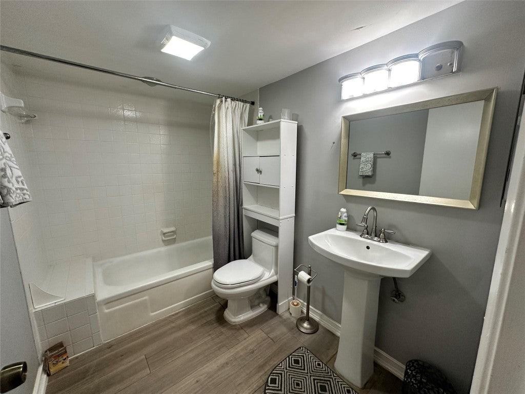 2404 Antigua Cir - Photo 4 of 14