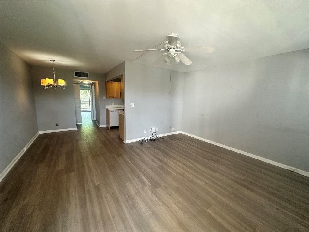 2404 Antigua Cir - Photo 7 of 14