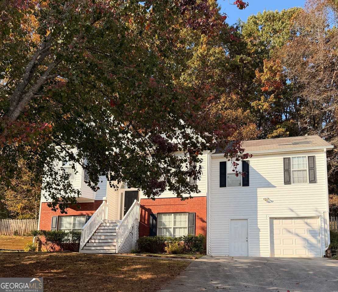 604 Victorian Cir - Photo 3 of 26