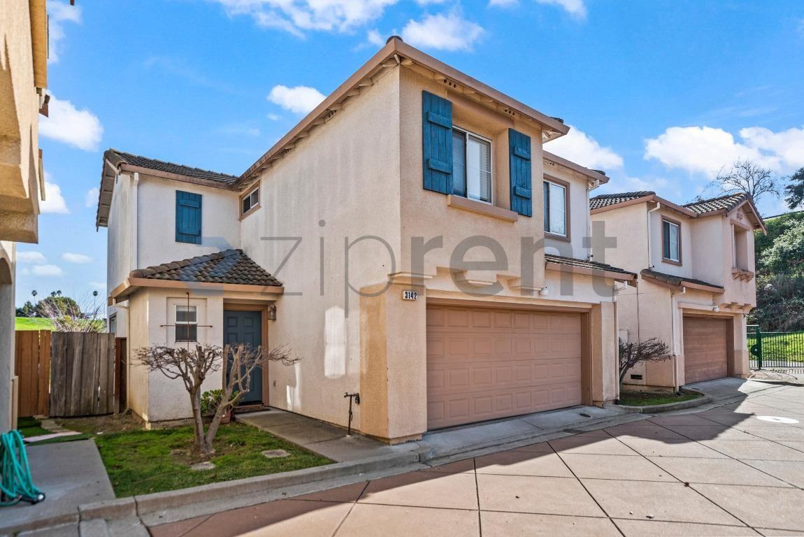 3142 Boulders Ct - Photo 2 of 29